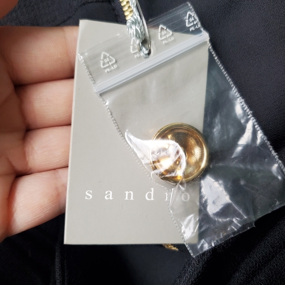 NWT Sandro Black Bow Front Gold Buttons Wool Short Pencil Skirt Size US6/FR2 - Picture 6 of 10